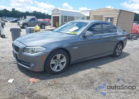 2013 BMW 528I z USA, uszkodzony, nr VIN WBAXG5C56DD233794